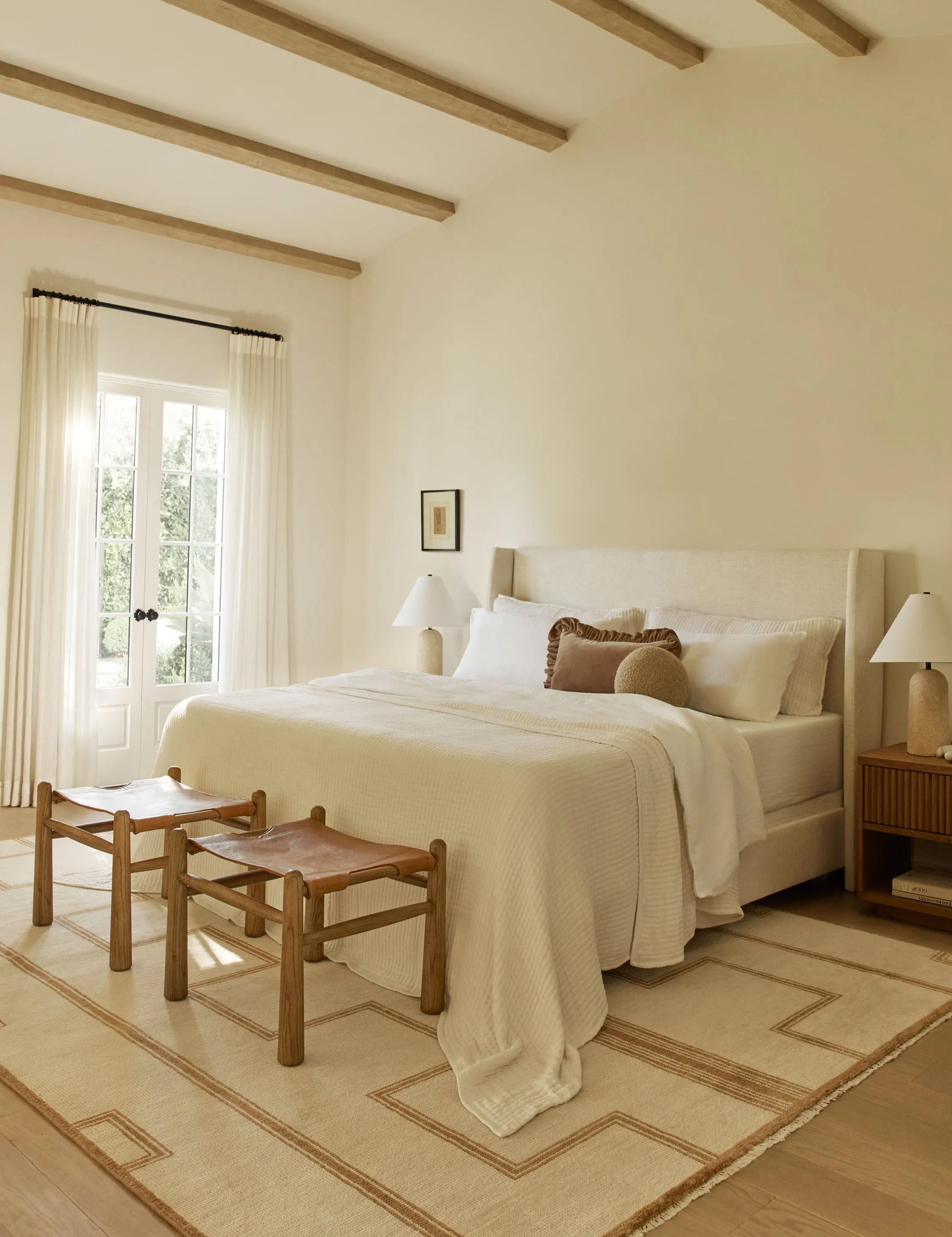 Adara Bed
