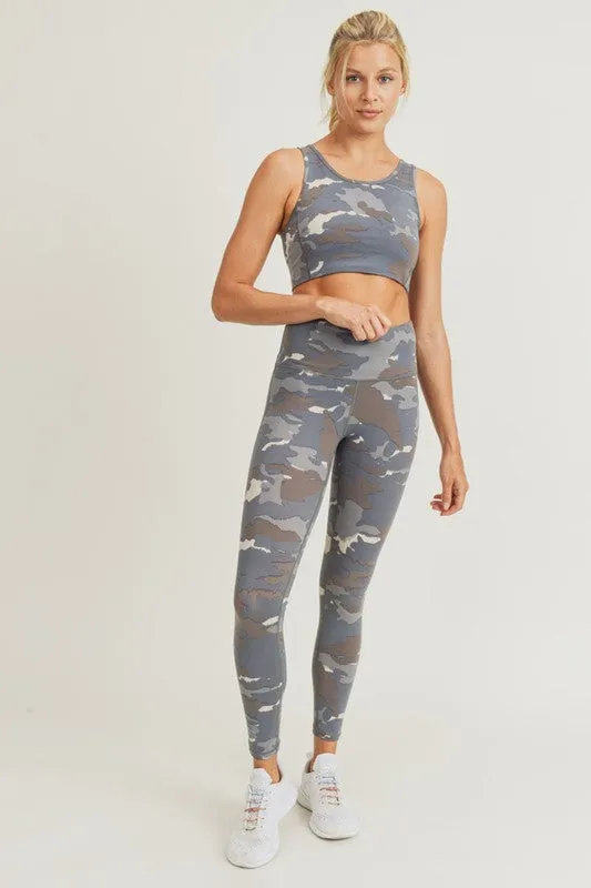 HIGH WAISTED PERFORMANCE LEGGINGS (CAMO)